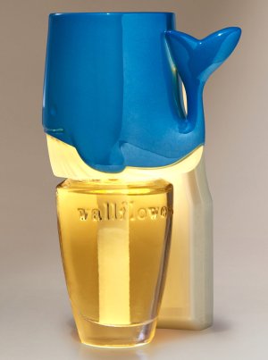 画像1: 【Bath&BodyWorks】Wallflowers本体：ホエール(クジラ)ナイトライト
