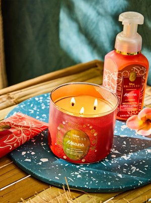 画像2: 【Bath&BodyWorks】《Disney Princessコラボ》3-wickキャンドル（14.5oz）：Moana (モアナ)
