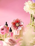 【Bath&BodyWorks】香りの強さが調節できる★Wallflowers本体 Scent Control：Embroidery Flower (刺繍フラワー)
