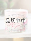 【Bath&BodyWorks】3-wickキャンドル（14.5oz）：ストロベリーピーチサンセット
