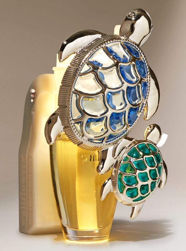 【Bath&BodyWorks】香りの強さが調節できる★Wallflowers本体 Scent Control：グリッタリータートルズナイト